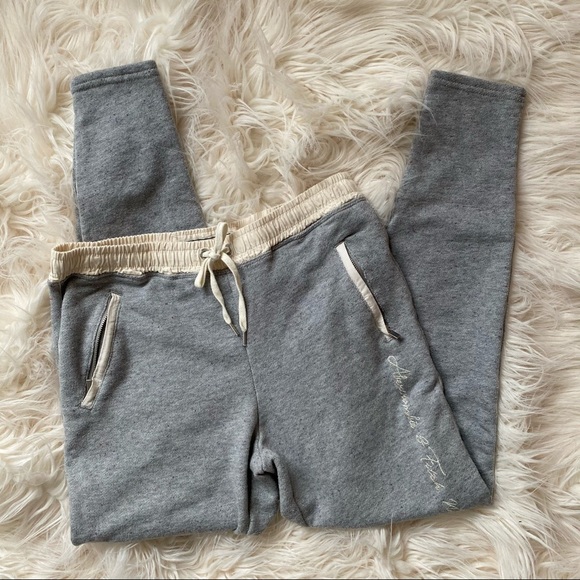 Abercrombie & Fitch Pants - Abercrombie & Fitch grey drawstring sweatpants